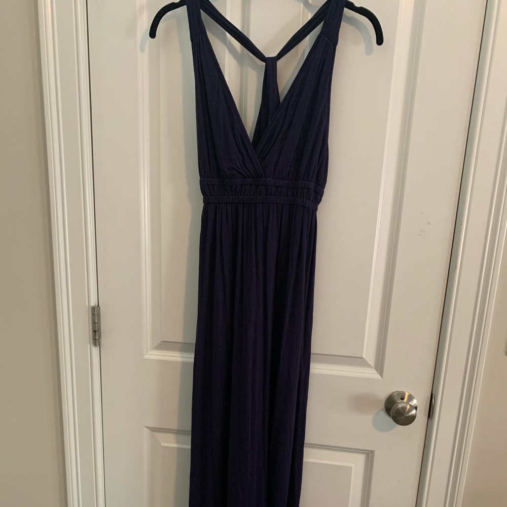 Navy blue v-neck maxi dress